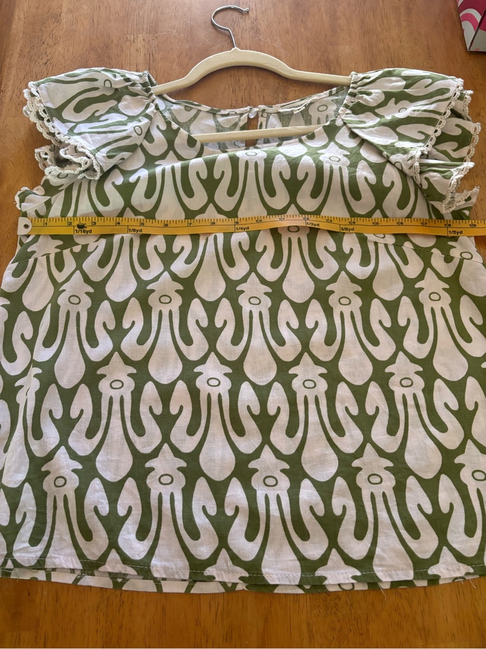 Christian Siriano Olive & Cream Patterned Flutter Sleeve Top - Picture 9 of 11